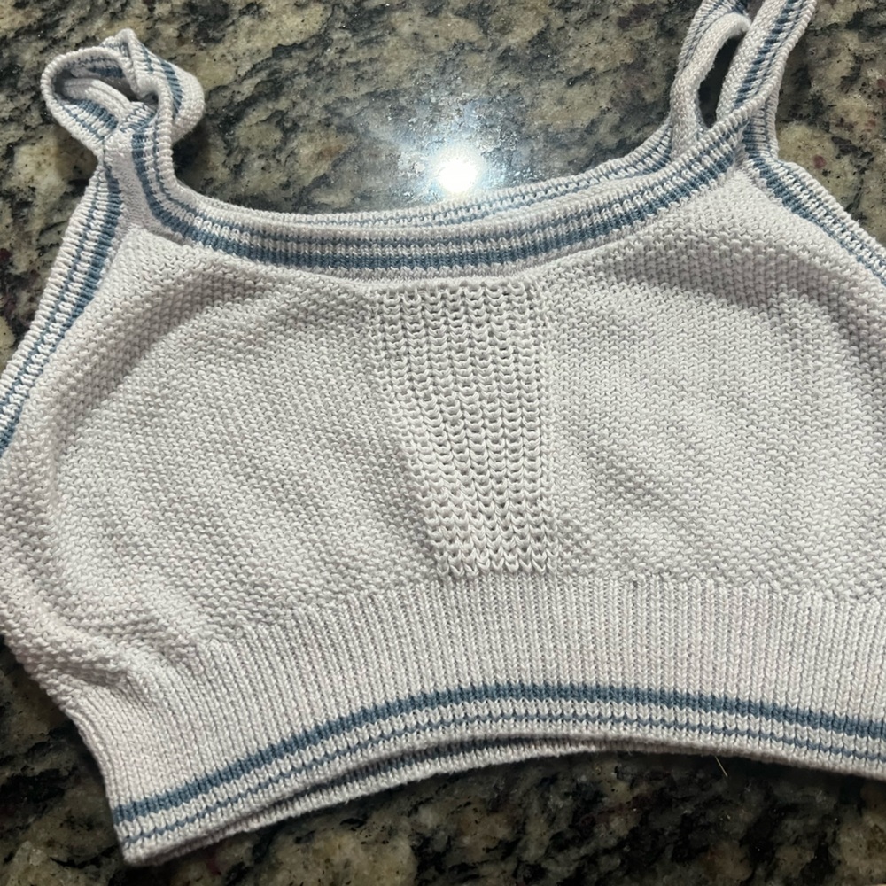 Crop top